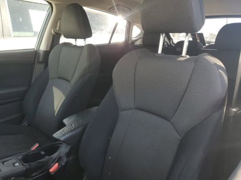 Used 2018 Subaru Crosstrek 2.0i image 3