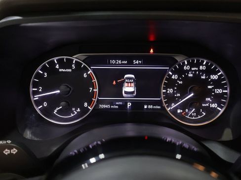 Used 2023 Nissan Rogue SV w/ SV Premium Package AWD/4WD image 2