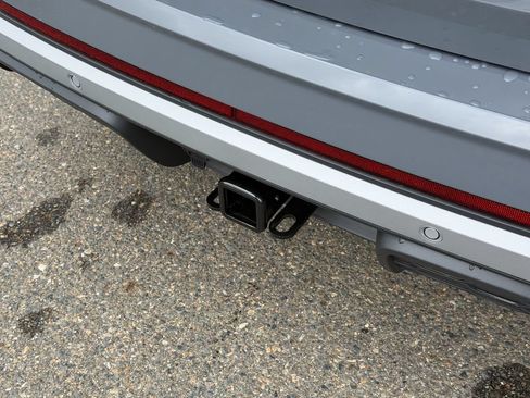 New 2026 Volkswagen Atlas Peak Edition AWD/4WD image 9