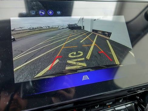 New 2027 Chevrolet Bolt LT w/ Comfort Package FWD image 22