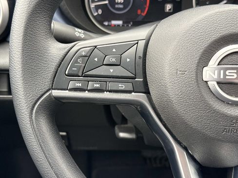 Used 2023 Nissan Versa SV image 14