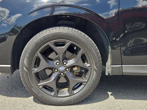 Used 2018 Subaru Forester 2.5i Premium w/ Popular Package #2A AWD/4WD image 8