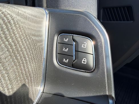 Used 2024 Ford F350 Platinum AWD/4WD image 28