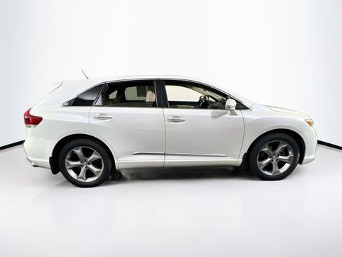 Used 2015 Toyota Venza XLE image 4