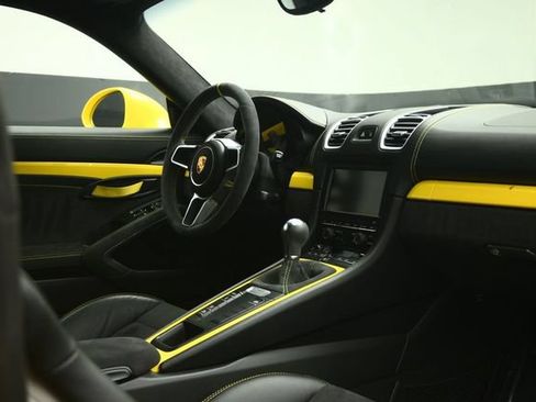 Used 2016 Porsche Cayman GT4 RWD image 34