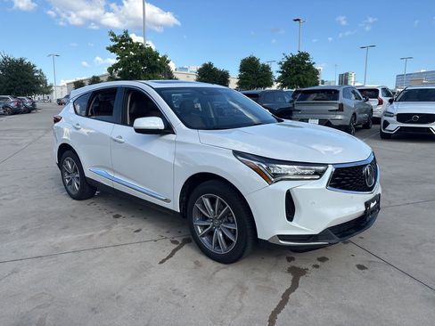 Used 2024 Acura RDX w/ Technology Package image 3