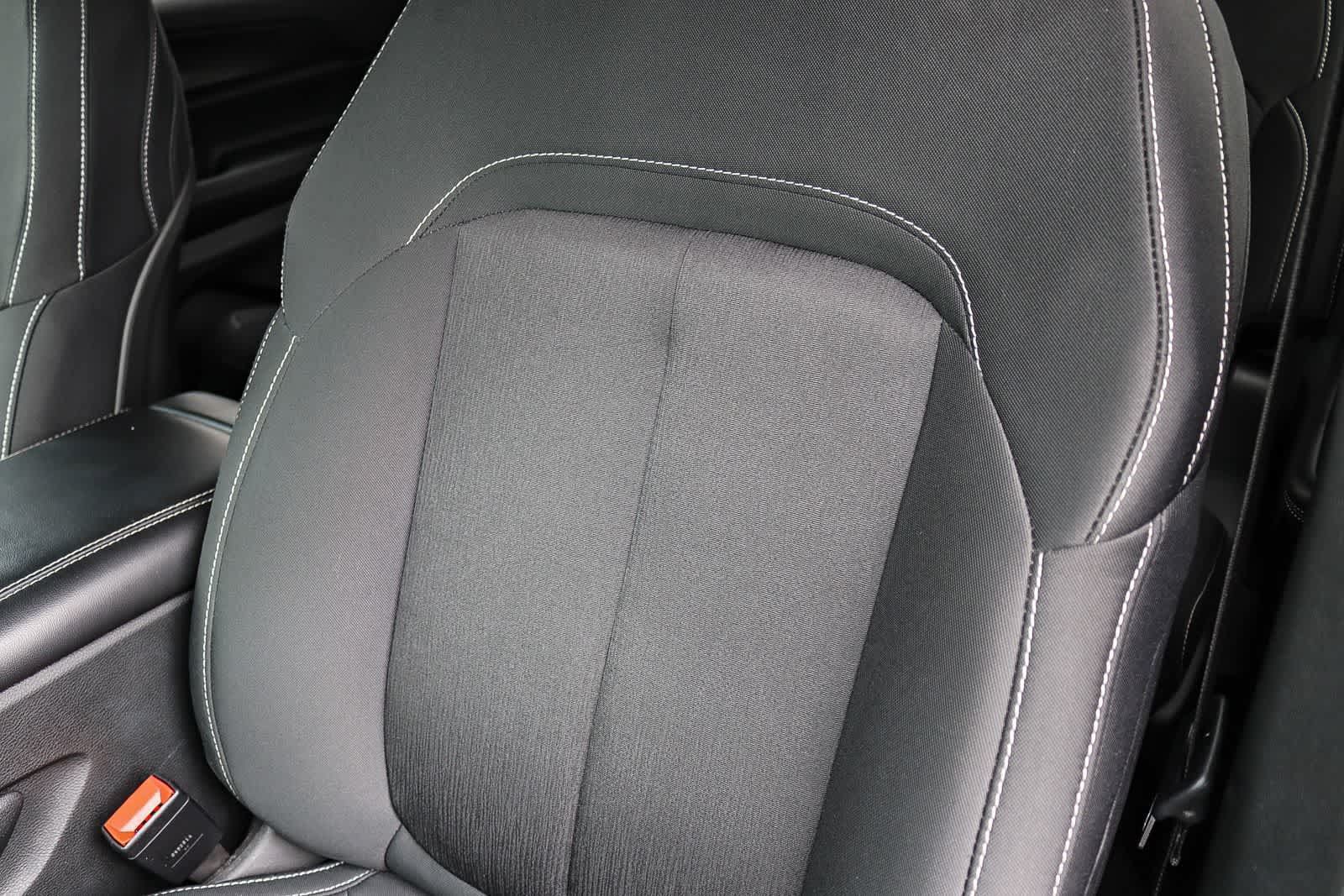 Used 2025 Jeep Grand Cherokee L Laredo RWD image 23