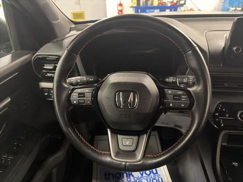 Used 2023 Honda Pilot TrailSport image 22