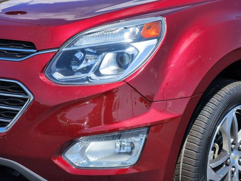 Used 2017 Chevrolet Equinox Premier w/ Enhanced Convenience Package AWD/4WD image 10