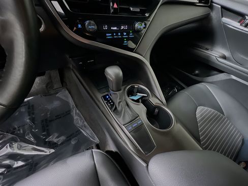 Used 2023 Toyota Camry SE w/ Convenience Package FWD image 25