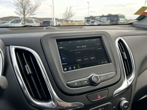 Used 2019 Chevrolet Equinox LT image 28