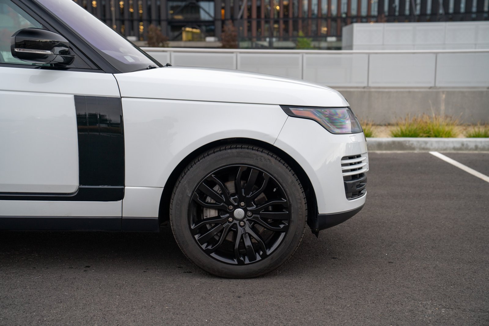 Used 2019 Land Rover Range Rover AWD/4WD image 9