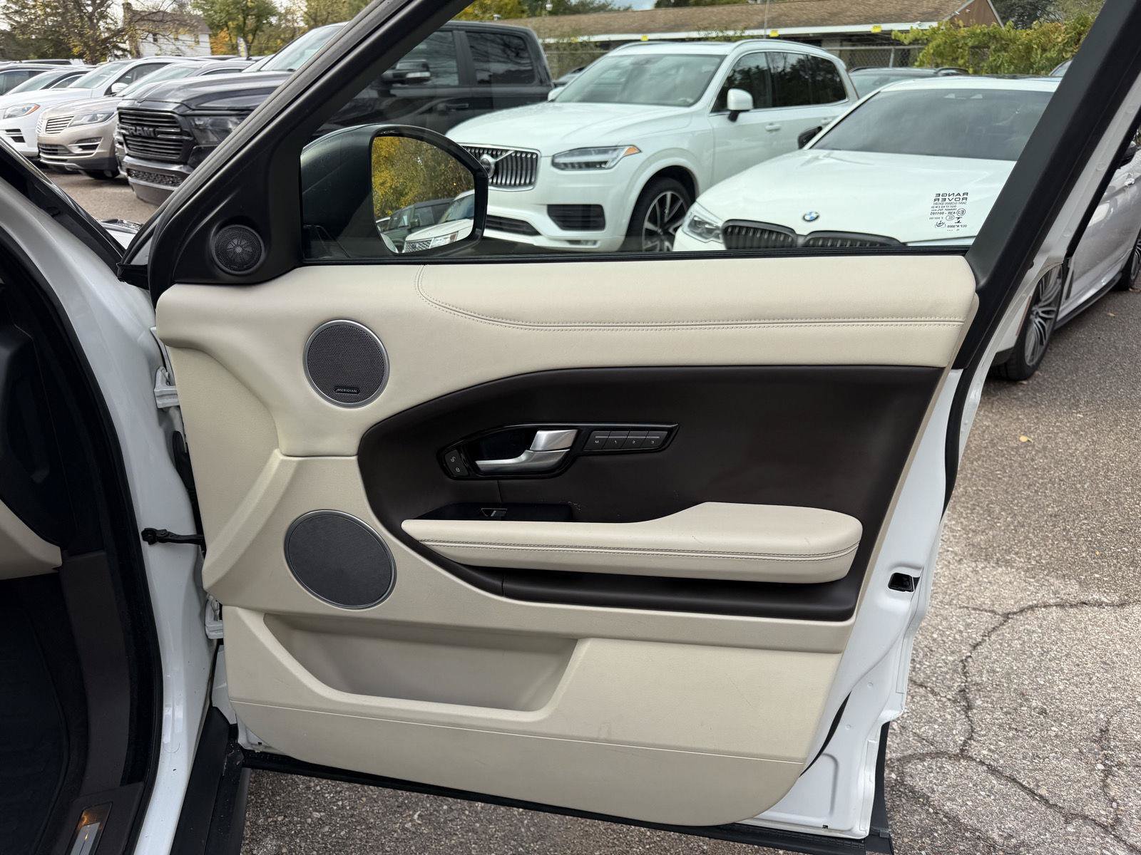 Used 2017 Land Rover Range Rover Evoque Autobiography AWD/4WD image 26