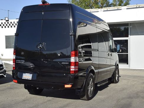 Used 2017 Mercedes-Benz Sprinter 2500 image 6
