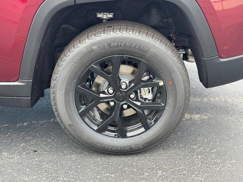 New 2026 Jeep Grand Cherokee Altitude AWD/4WD image 5
