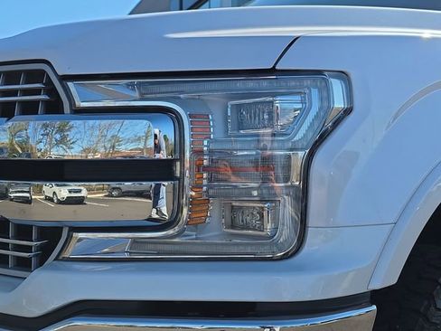 Used 2018 Ford F150 Lariat w/ Equipment Group 502A Luxury image 9