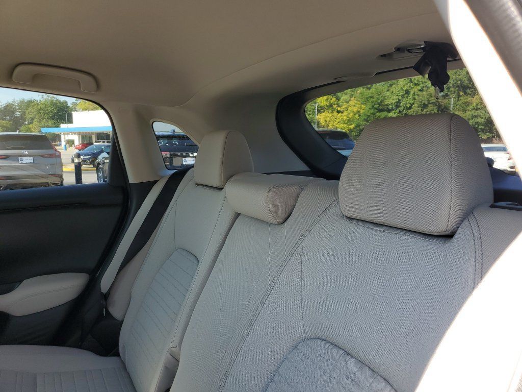 New 2027 Honda HR-V LX image 8