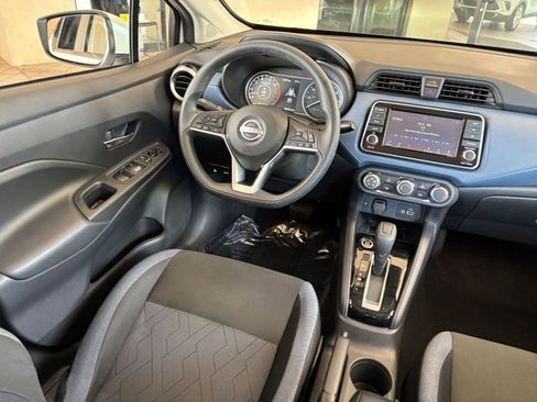 Used 2025 Nissan Versa SV FWD image 32