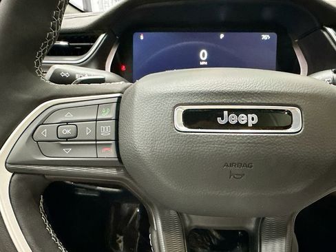New 2025 Jeep Grand Cherokee L Laredo w/ Luxury Tech Group I image 32