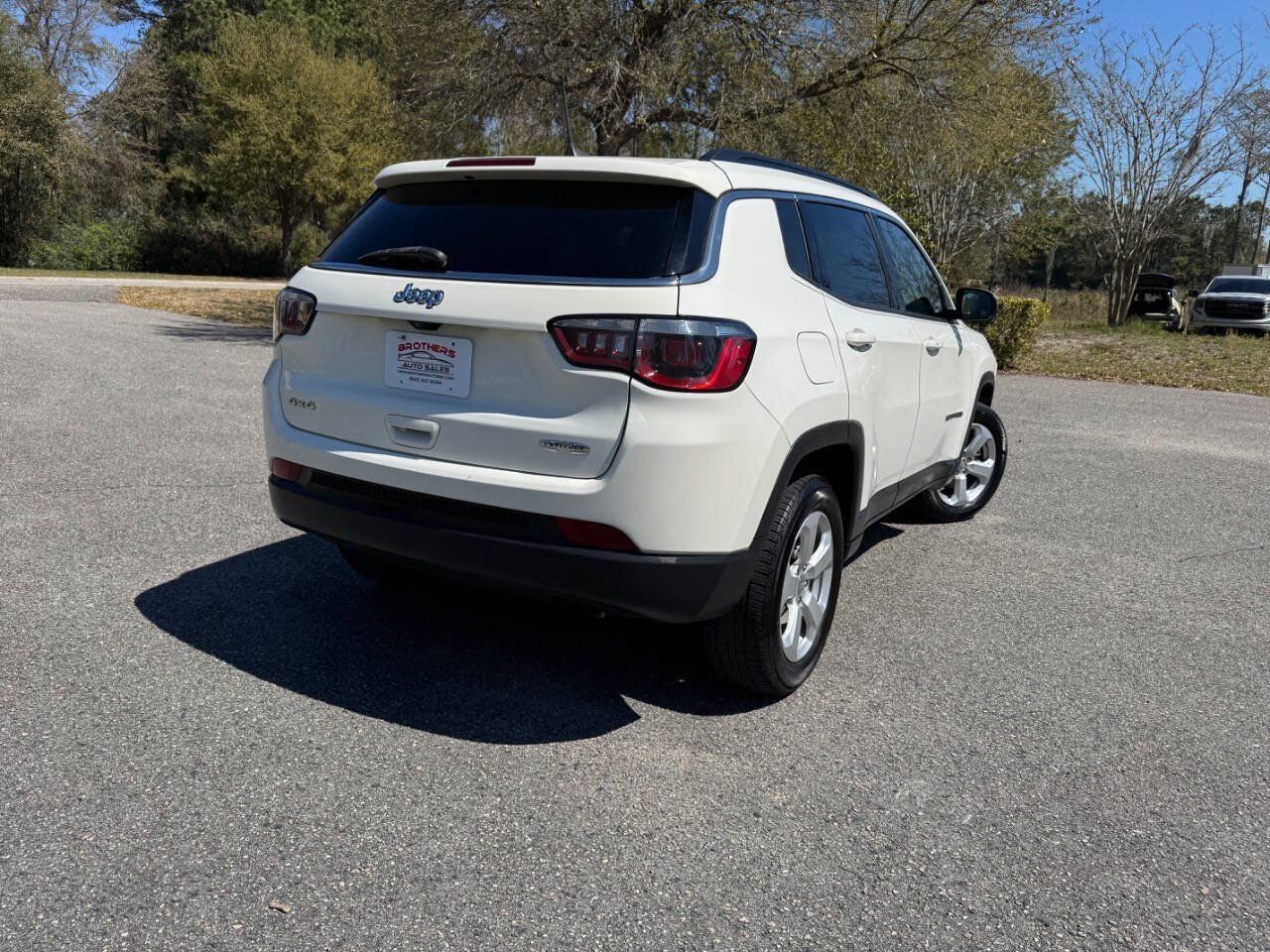 Used 2019 Jeep Compass Latitude AWD/4WD image 6