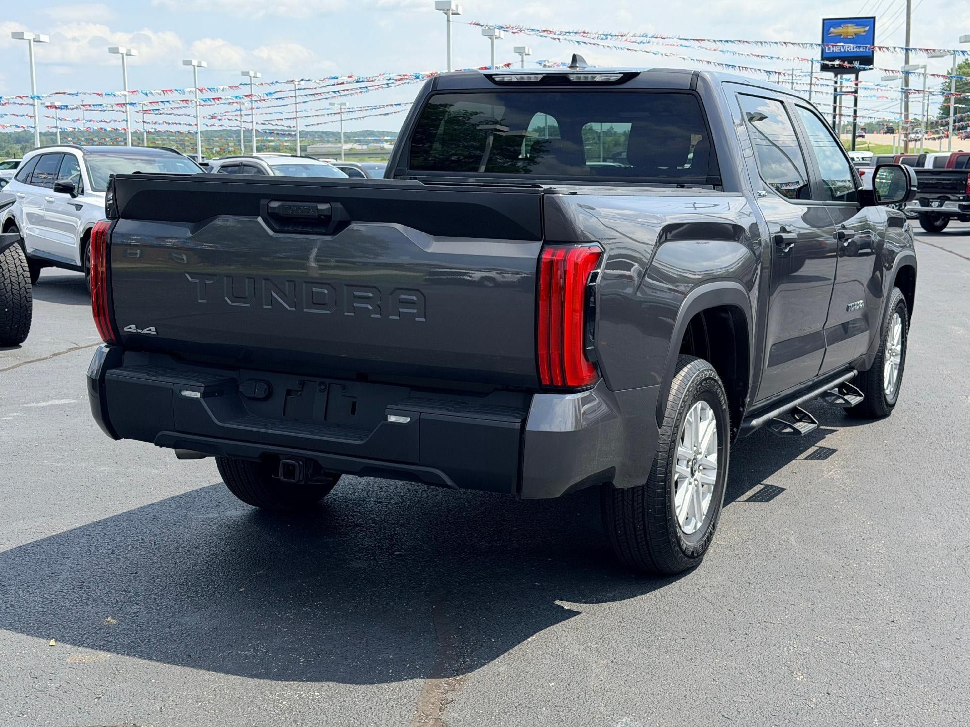 Used 2025 Toyota Tundra SR5 AWD/4WD image 5