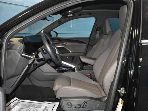 Certified 2025 Audi Q5 Premium Plus w/ Premium Plus AWD/4WD image 7