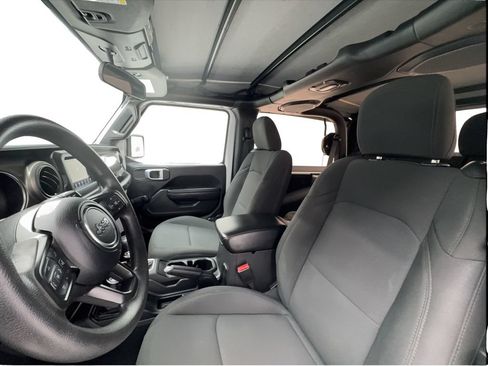 Used 2022 Jeep Wrangler Sport AWD/4WD image 17