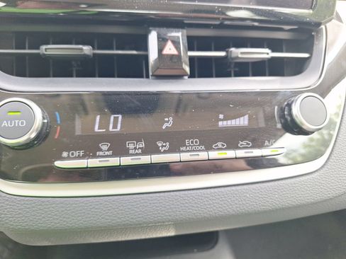 Used 2026 Toyota Corolla LE FWD image 26