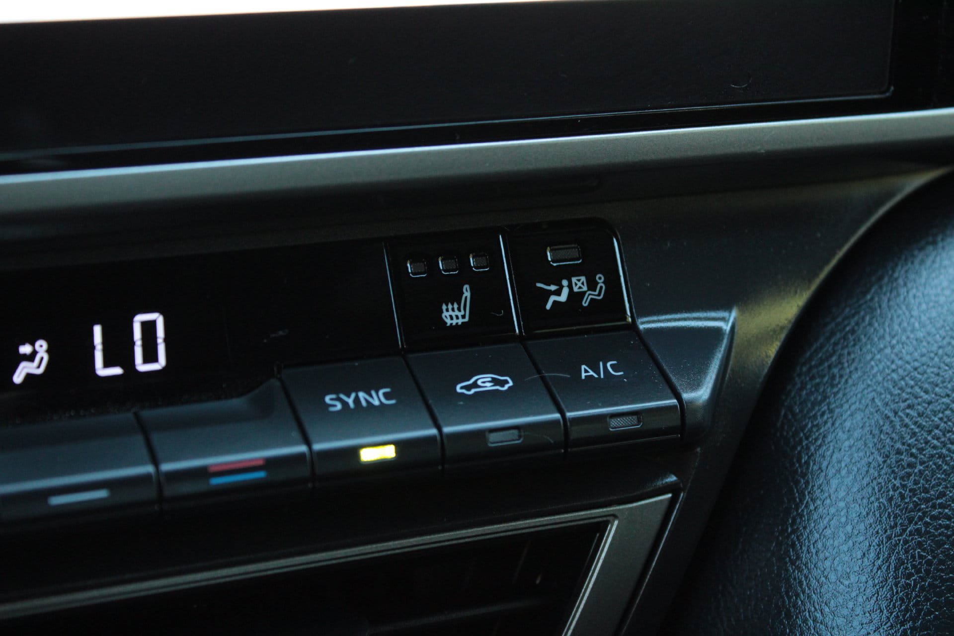 Used 2026 Toyota Camry XSE AWD/4WD image 40