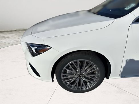 New 2026 Mercedes-Benz CLA 250 4MATIC image 9