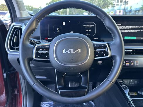 Certified 2024 Kia Sorento SX FWD image 11