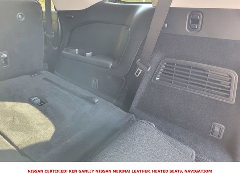 Certified 2025 Nissan Pathfinder SL image 46