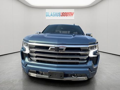 Used 2024 Chevrolet Silverado 1500 High Country w/ High Country Premium Package image 8