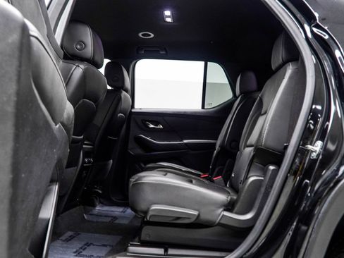 Used 2023 Chevrolet Traverse LT w/ LPO, Floor Liner Package AWD/4WD image 36