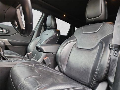 Used 2021 Jeep Cherokee Latitude Lux 80th Anniv w/ Quick Order Package 26U 80TH image 12