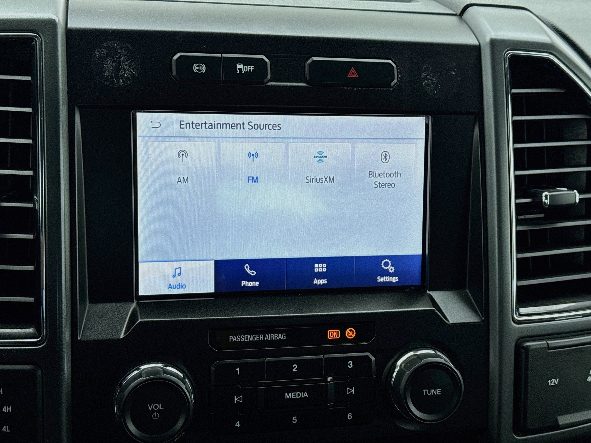 Used 2022 Ford F250 XLT AWD/4WD image 9