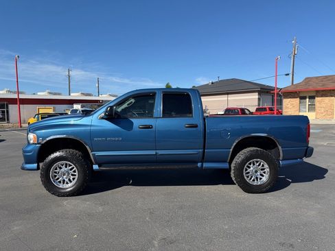 Used 2004 Dodge Ram 2500 Truck SLT w/ Sport Appearance Group AWD/4WD image 3