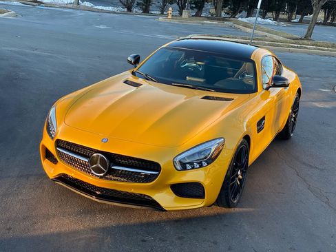 Used 2017 Mercedes-Benz AMG GT Coupe image 2