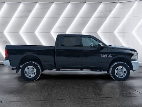 Used 2018 RAM 2500 Tradesman w/ Chrome Appearance Group image 7