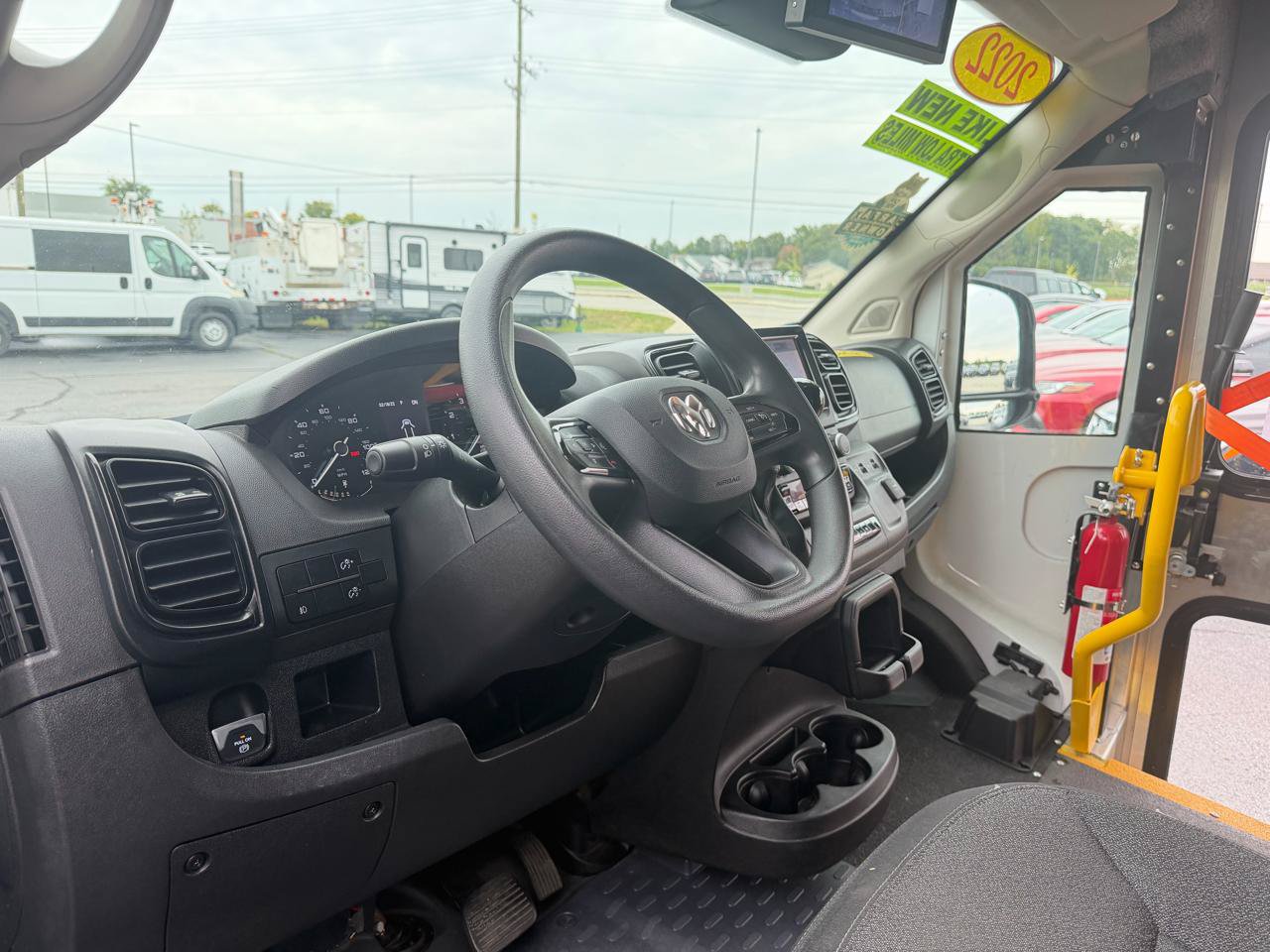 Used 2022 RAM ProMaster 3500 w/ Fleet Safety Group FWD image 11