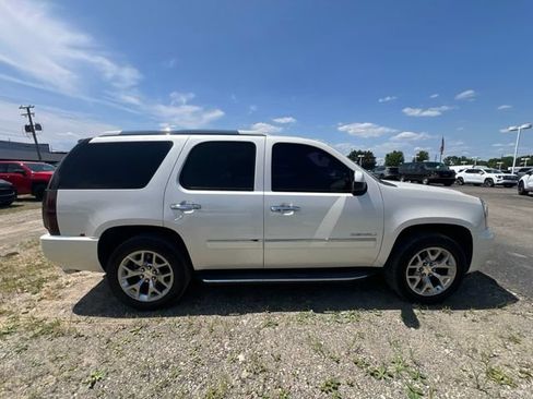 Used 2013 GMC Yukon Denali AWD/4WD image 4