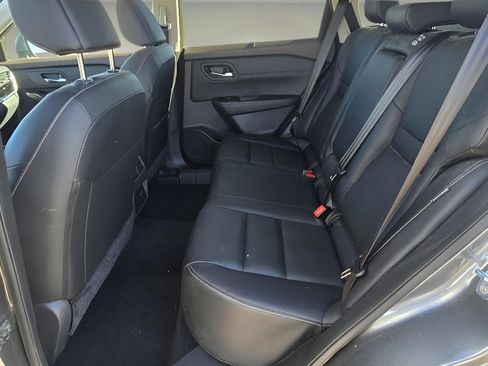 Used 2023 Nissan Rogue SL w/ SL Premium Package image 13