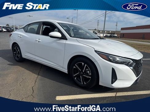 Used 2025 Nissan Sentra SV image 1