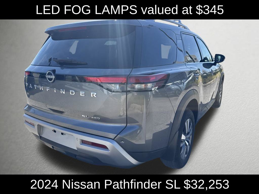 Used 2024 Nissan Pathfinder SL AWD/4WD image 3