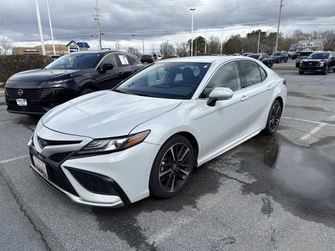 Used 2024 Toyota Camry XSE image 1
