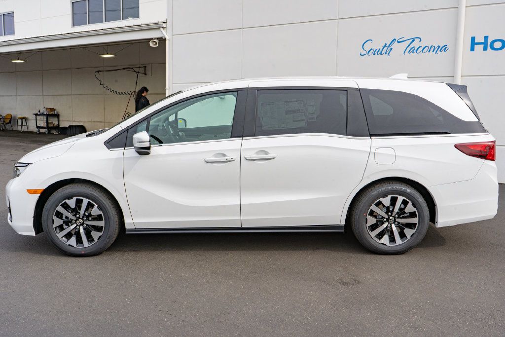 New 2027 Honda Odyssey EX-L image 9