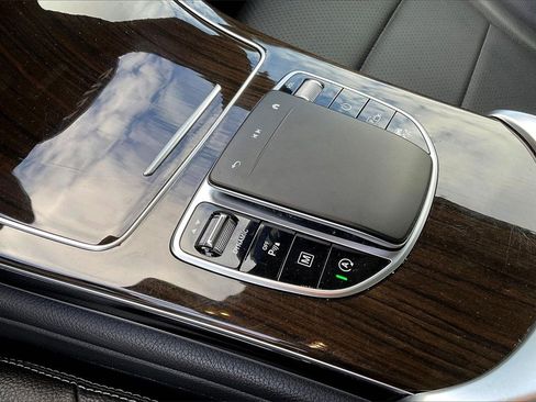 Used 2021 Mercedes-Benz GLC 300 GLC 300 image 15