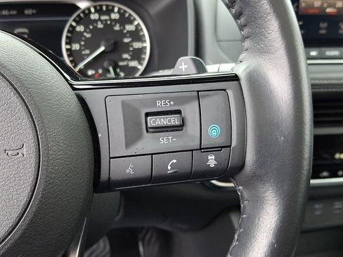 Certified 2023 Nissan Rogue SV w/ SV Premium B Package image 22