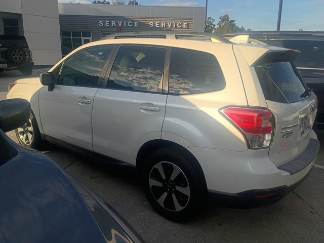 Used 2018 Subaru Forester 2.5i Premium AWD/4WD image 12