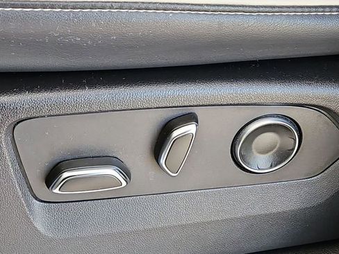 Certified 2023 Cadillac Escalade Premium Luxury w/ Performance Package image 25